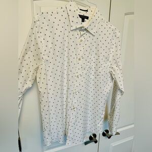 Banana Republic White Shirt with Subtle Stylish Pattern